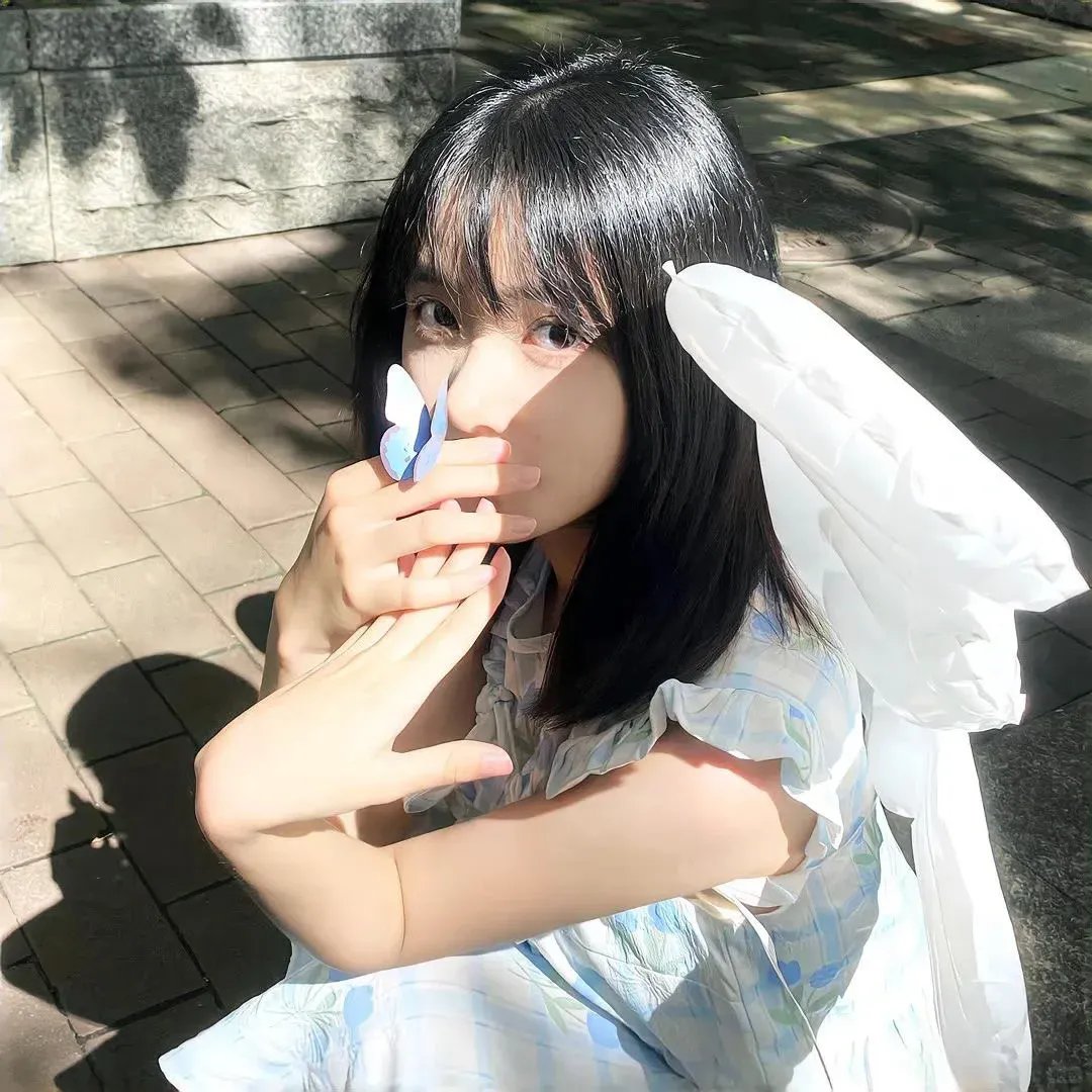她恨我